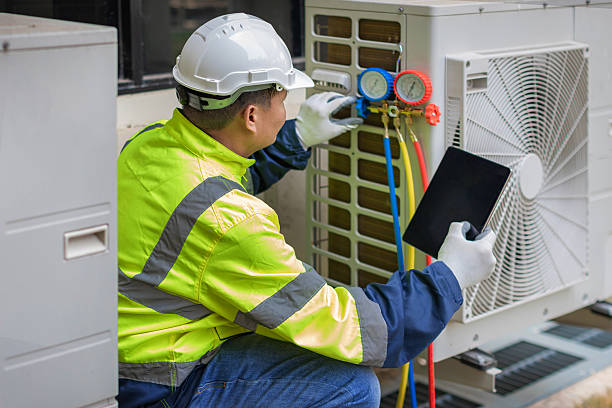 Professional Hvac technician working in Tecumseh, MI